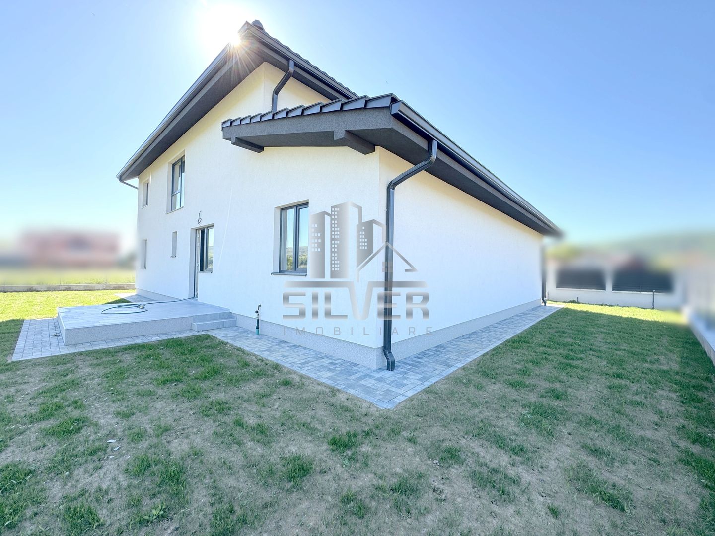 Casa individuala premium cu teren de 700 mp in zona accesibila. - Poză 3