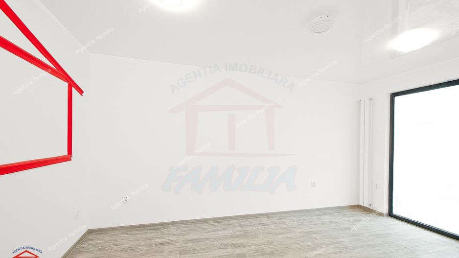 Vanzare spatiu comercial in Galati, str Gheroghe Doja, renovat - Poză 13