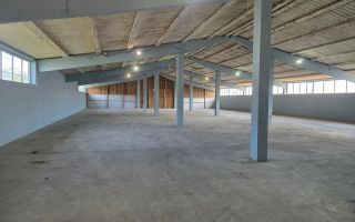 Hală de 800 mp pentru închiriere în Tg. Frumos, strada Cucuteni - Poză 2