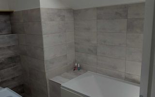Apartament 2 camere de vanzare in Complexul Roua Valea Lupului - Poză 5