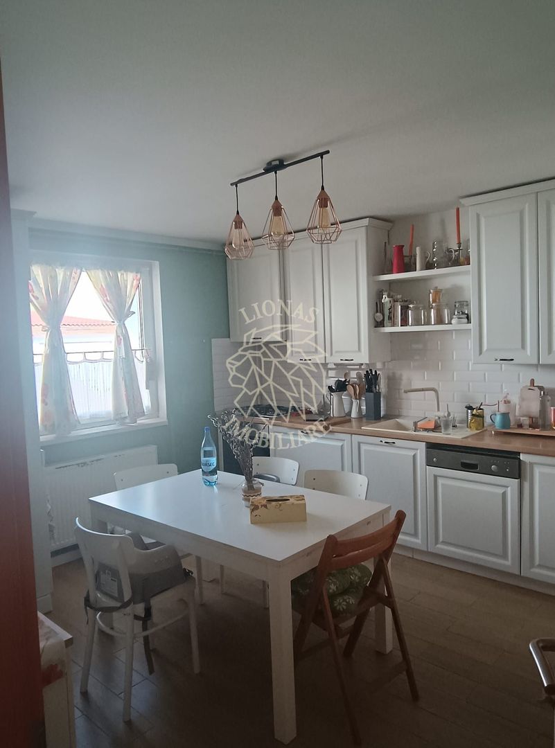 Casa 114 mp cu Sistem Fotovoltaic-terasa-curte amenajata-Eroilor - Poză 2