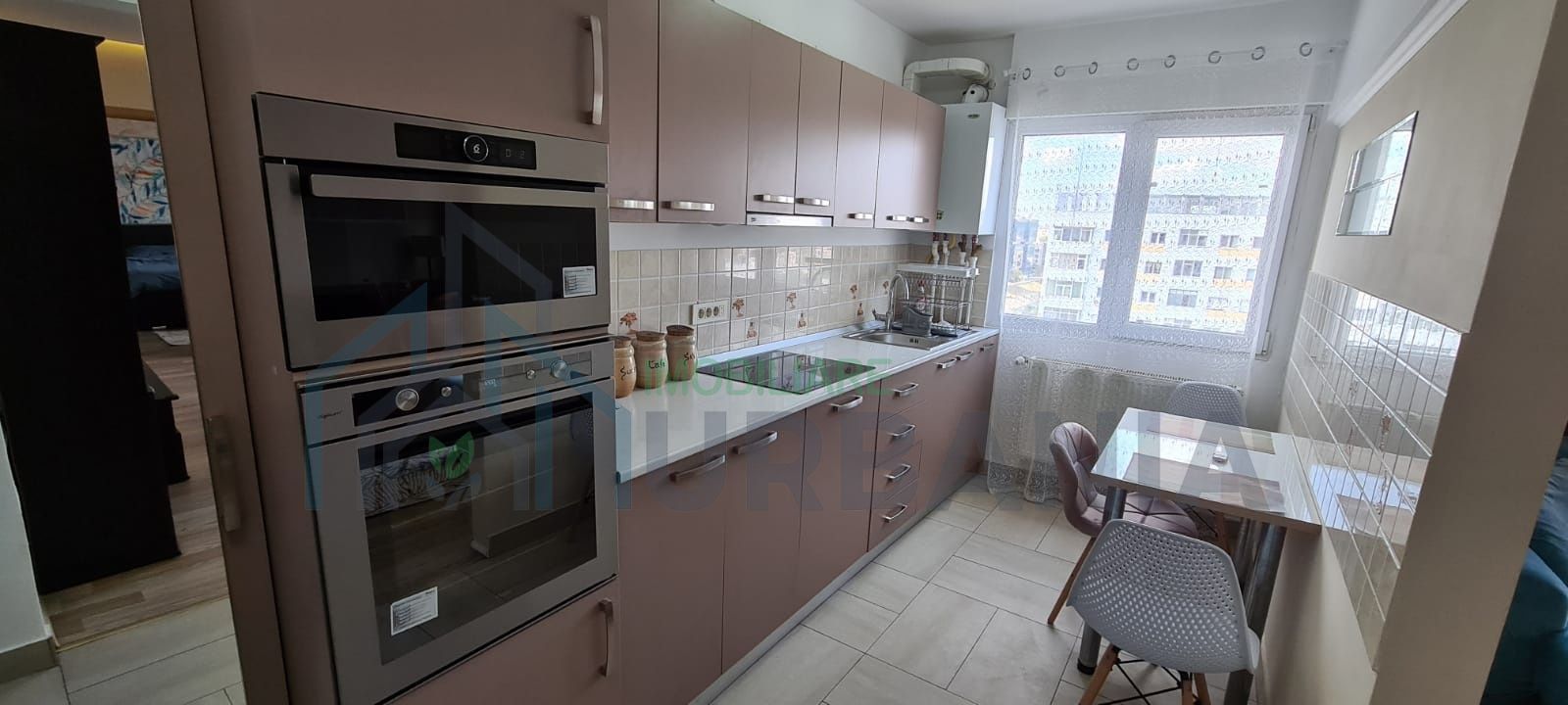 # Închiriez Apartament 3 camere Lux Centru, Palas - Poză 2