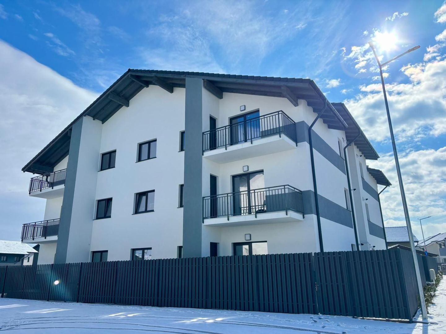 Apartament cu 3 camere si 2 bai - Selimbar - Poză 7