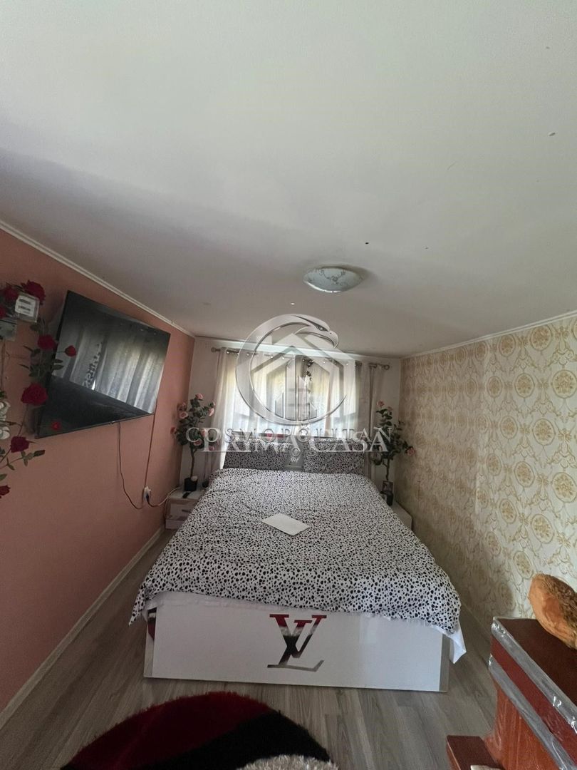 Casa si teren in comuna Mihailesti SC=100mp teren=820mp Pret: 28.000 neg. - Poză 8