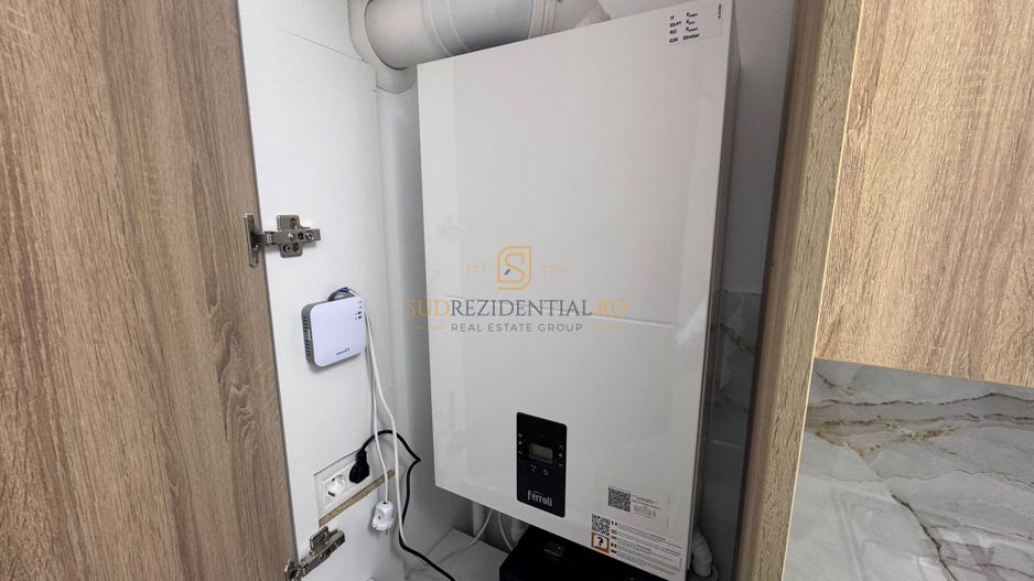 Apartament cu o camera, piscina exterioara, metrou Berceni - Poză 9