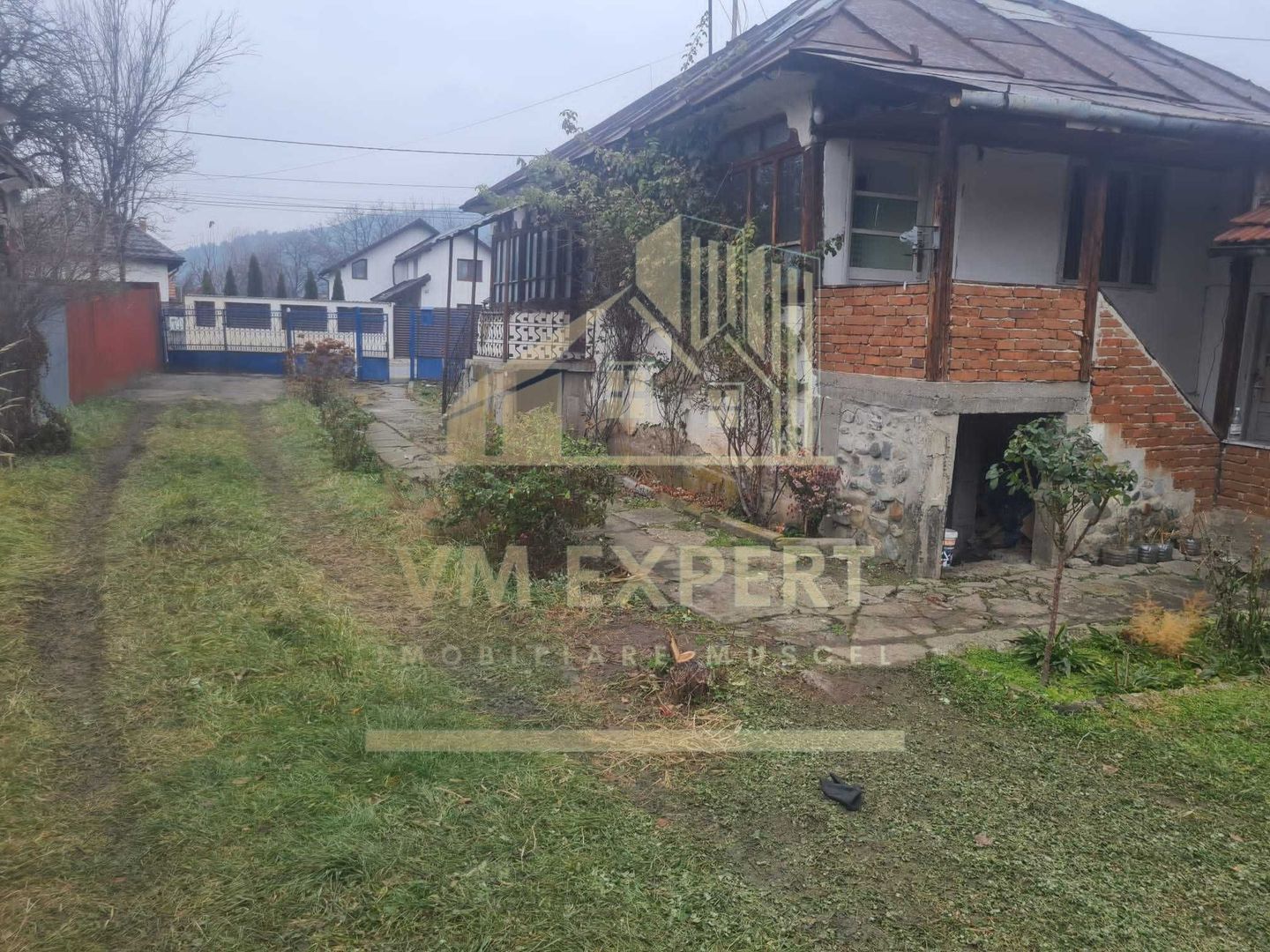 CASA 3 CAMERE TEREN 800 MP CAMPULUNG - Poză 3