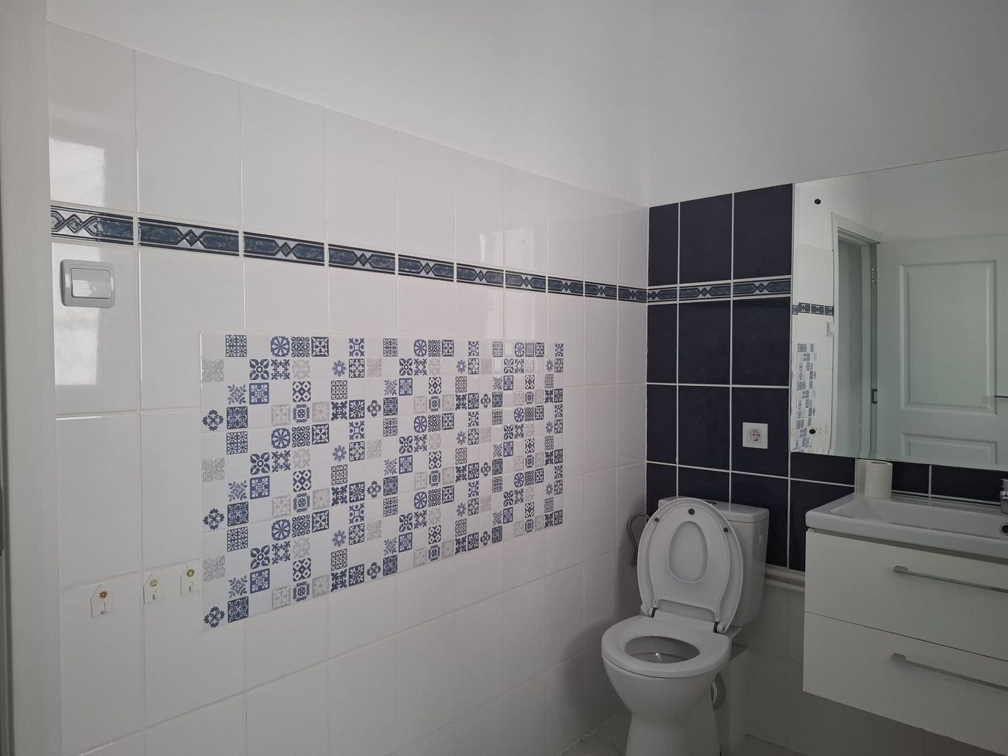URGENT!,  PARCARE DEDICATA,CURTE EXCLUSIVA, MANSARDA BONUS, NEGOCIABIL - Poză 12