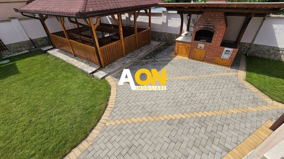 Casa 5 camere 561 mp teren la asfalt toate utilitatile Cetate - Poză 2