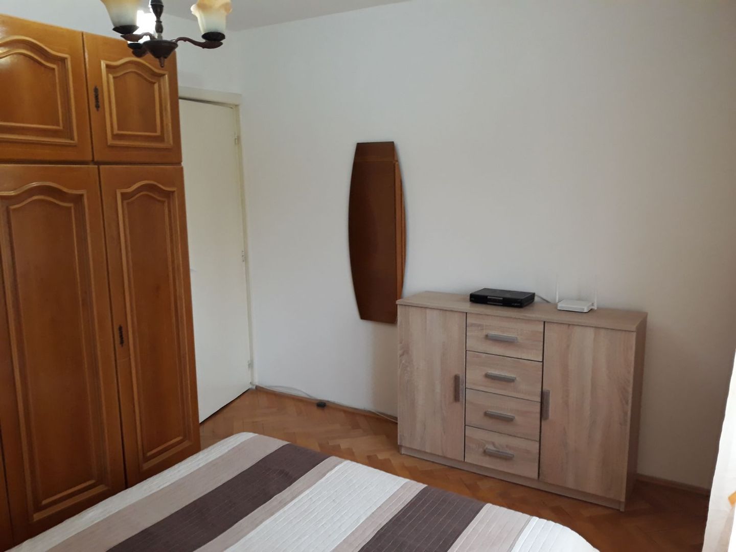 Decomandat si spatios zona Girocului - Poză 5