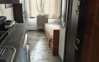 Vand camera camin 12 mp, Bularga, cu wc si dus, Iasi - Poză 2