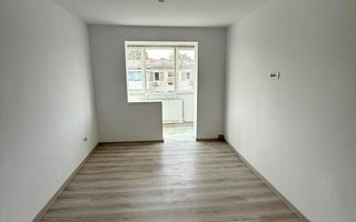 Apartament modern 3 camere, 2 băi, balcon și boxă – Zona Șagului - Poză 1