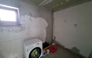 De vanzare casa 6 camere, S+P+M, 900mp teren, Cetate - Poză 16