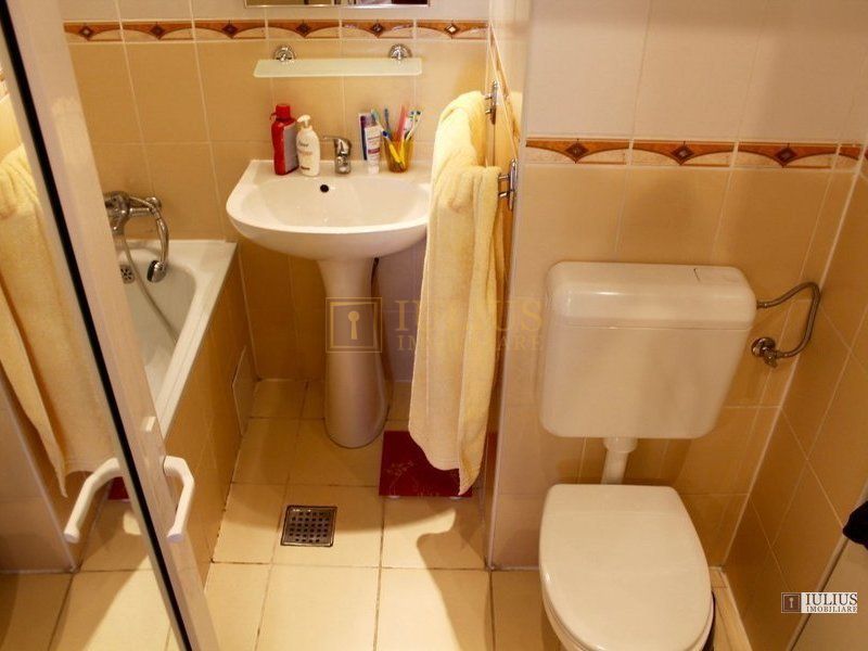 4 camere decomandat + loc de parcare privat in bloc nou. Str Nicolae Table - Poză 11