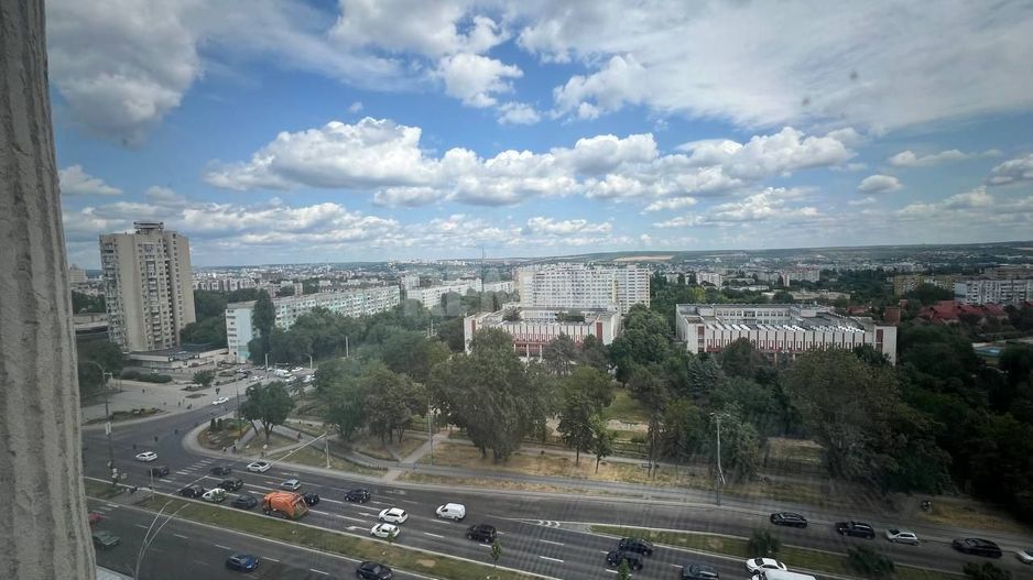 Apartament  cu 1 Cameră + Living pe Bd. Dacia, Botanica - Poză 12