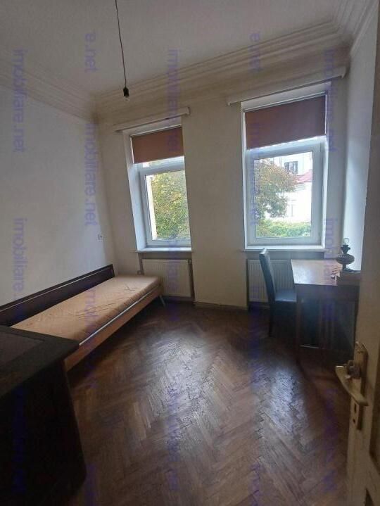 Armeneasca // Cladire cu regim mic // Camere inalte - Poză 4