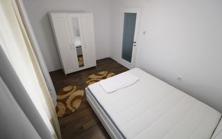 Piata 700; centrala proprie, la prima inchiriere dupa renovare. - Poză 5