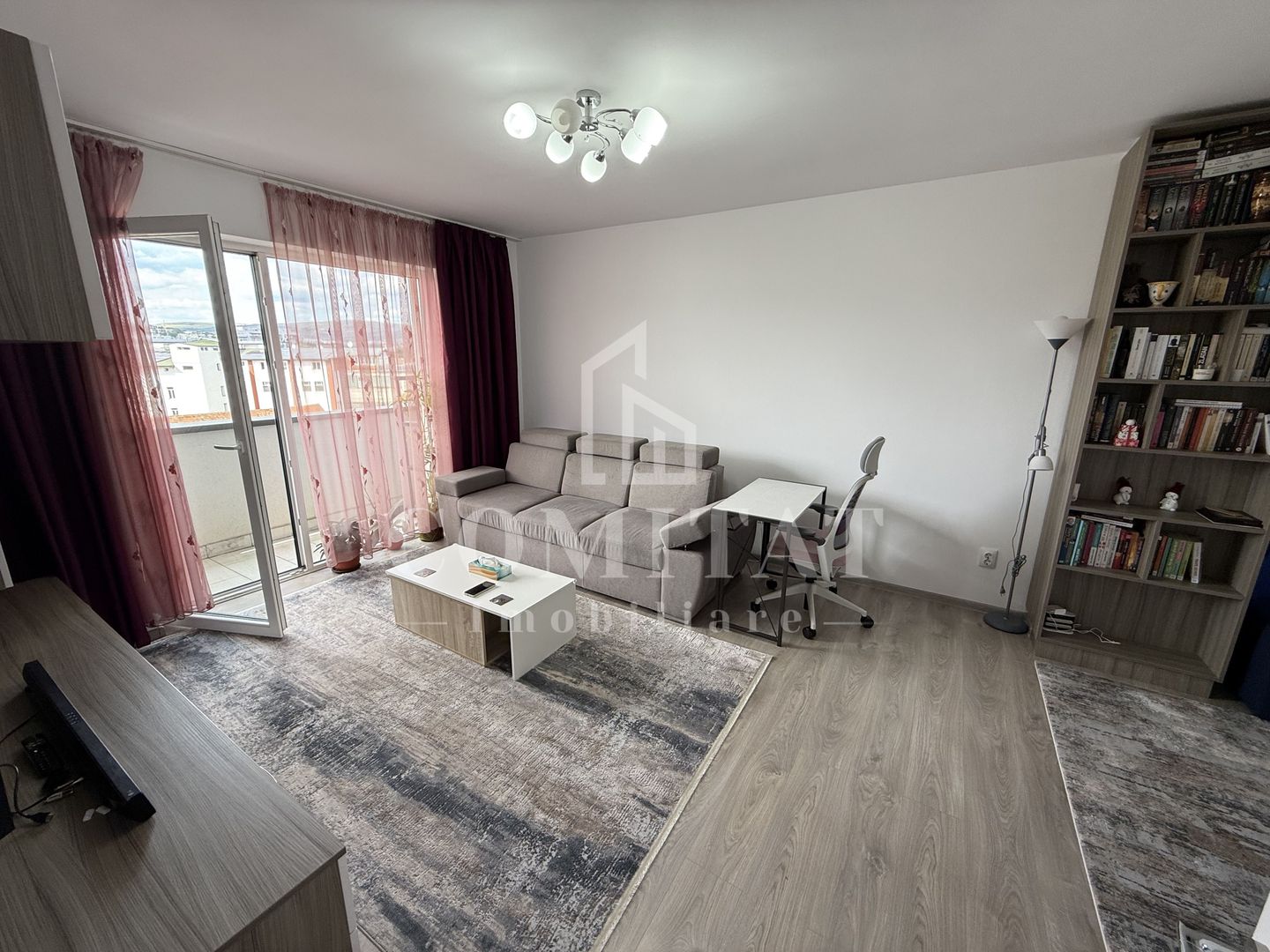 Apartament cu 2 camere decomandate | Zona Rivus Iulius Mall | Bulgaria - Poză 1