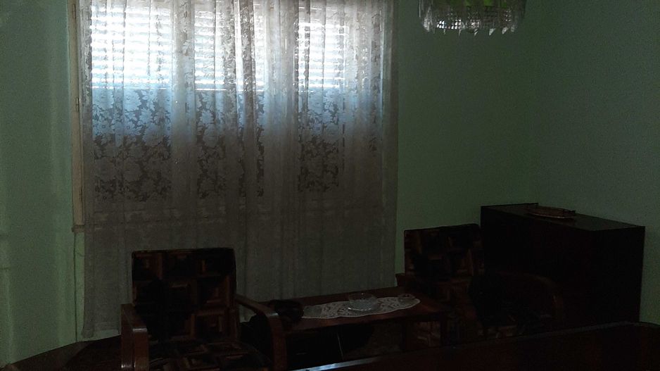 BRASADAS vinde casa cu 3 camere, zona LIDL (mal drept Someş). - Poză 8