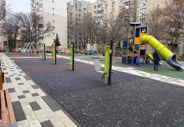 Apartament 4 camere de închiriat, cu centrală termică – Panduri - Poză 15