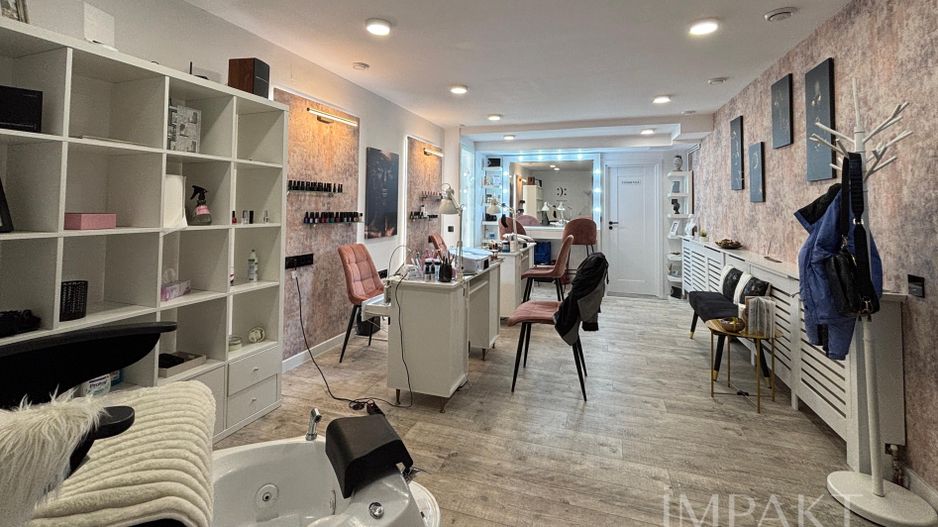 Spațiu comercial de vanzare – salon activ, randament imediat - Poză 4