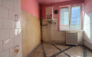 Apartament cu 2 camere decomandat in centrul orasului - Poză 7