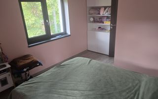 Casă de închiriat cu 3 dormitoare, 2 băi, living și terasă, în Rediu, lângă Primărie - Poză 5