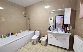 Casă 4 camere, renovată, mobilată, utilată, 410 mp teren, zona Centru - Poză 6