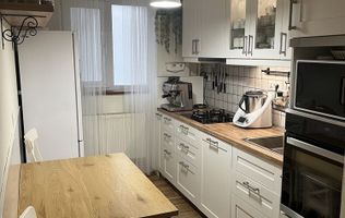 Apartament 3 camere zona Tractorul