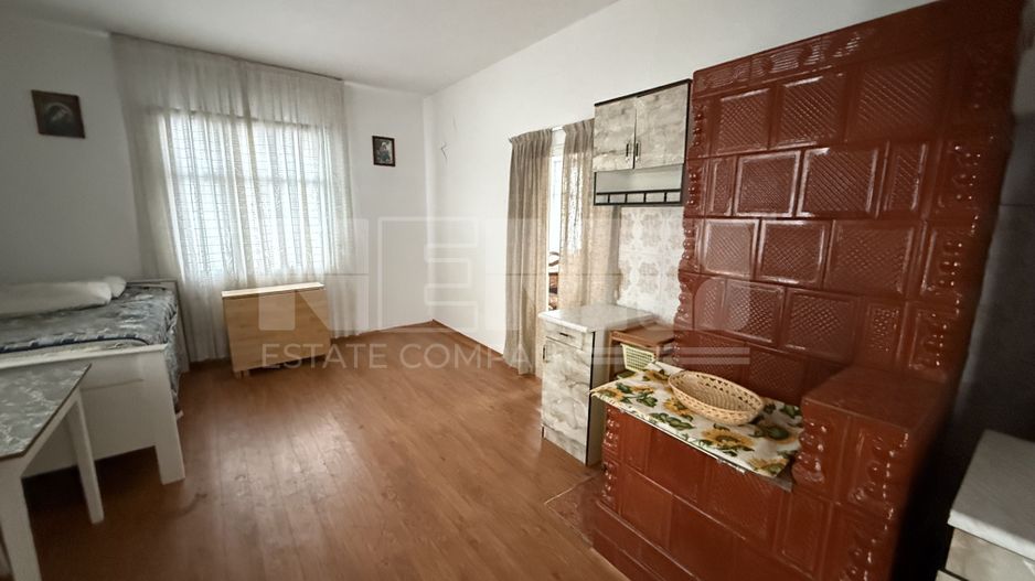 Proprietate de vânzare cu două case | Teren 1.500 mp | Bivolărie - Poză 3