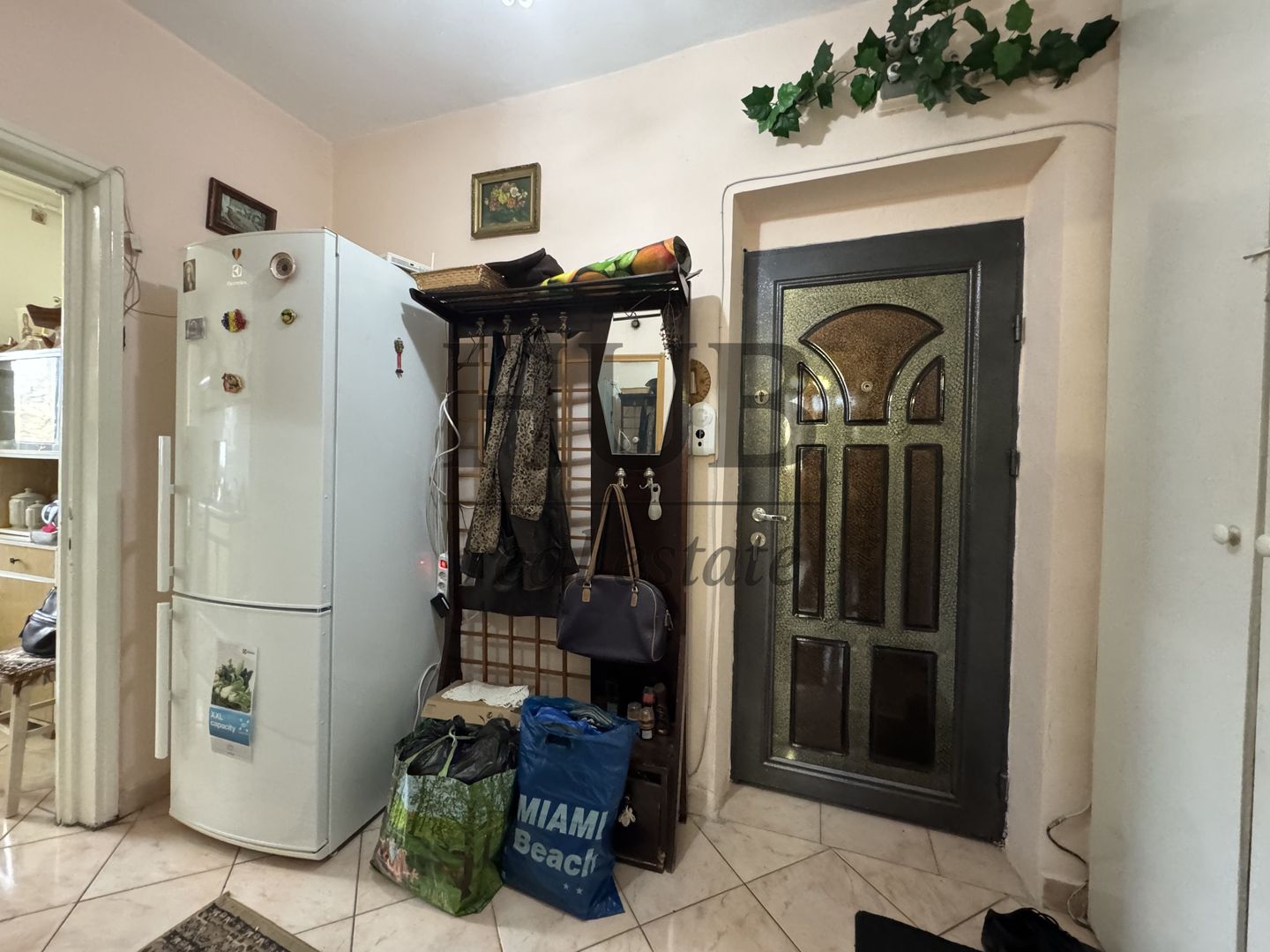 Apartament cu 2 camere | Etaj intermediar | de vanzare - Poză 2