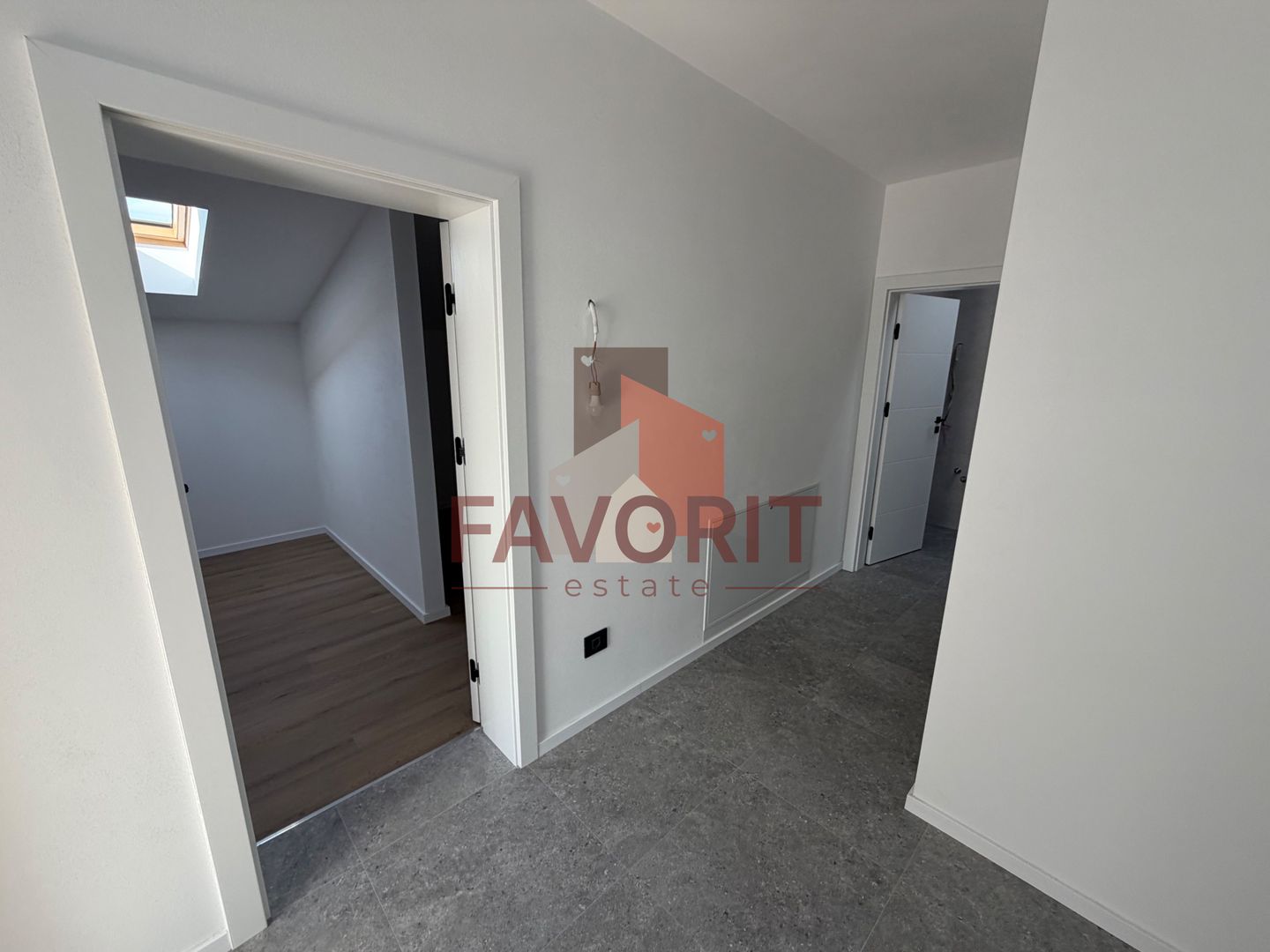 Apartament cu 4 camere pe 2 nivele. 108 mp utili. Comision 0% - Poză 12