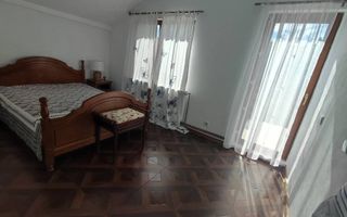 Casa de vanzare Budesti | Golesti| 380mp - Poză 3