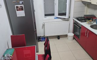 Renovat integral. Pozitie excelenta. Centrala proprie. - Poză 2
