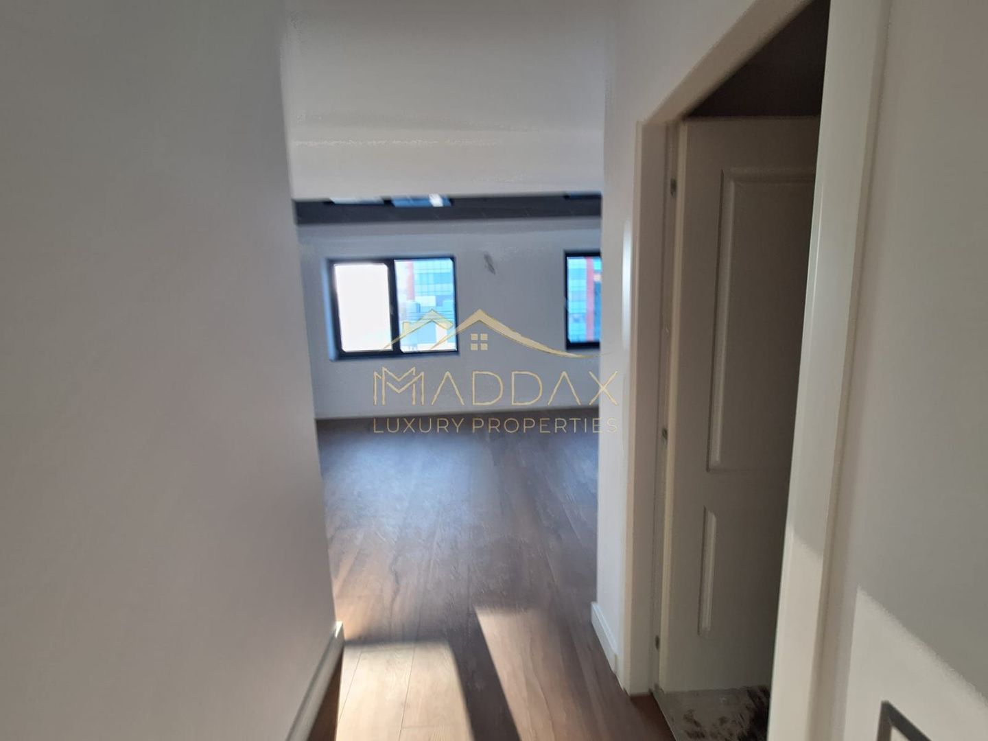 Apartament cu 4 camere + terasa*** 178 mp***Promenada Mall - Poză 10