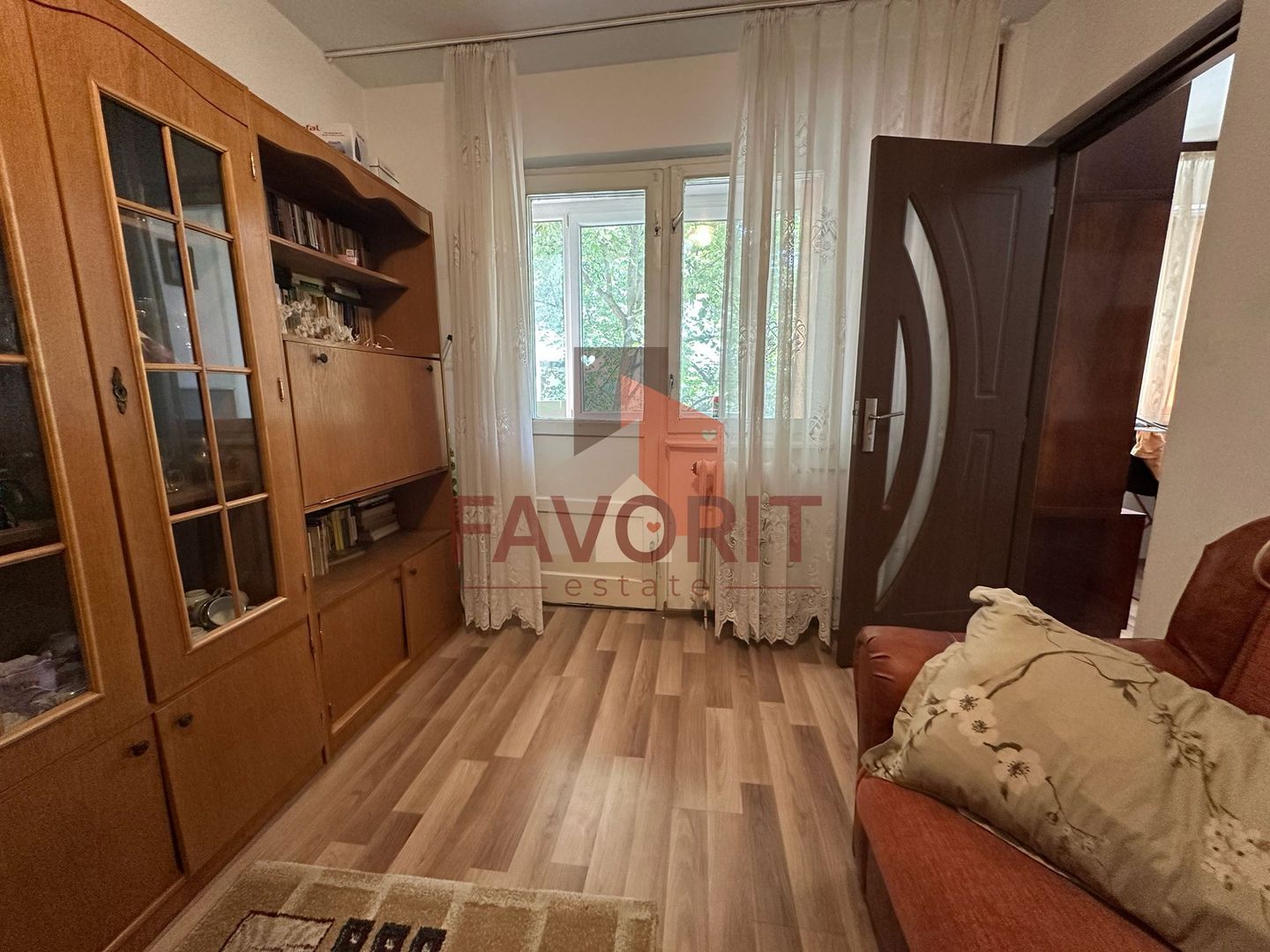 2 camere | etaj intermediar | mobilat si utilat | zona excelenta | - Poză 4