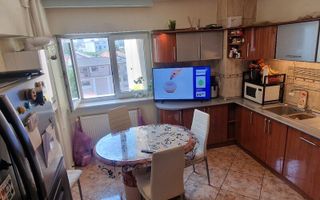 Apartament 4 camere 100mp |  Metrou Stefan cel Mare | Loc parcare+centrala - Poză 8