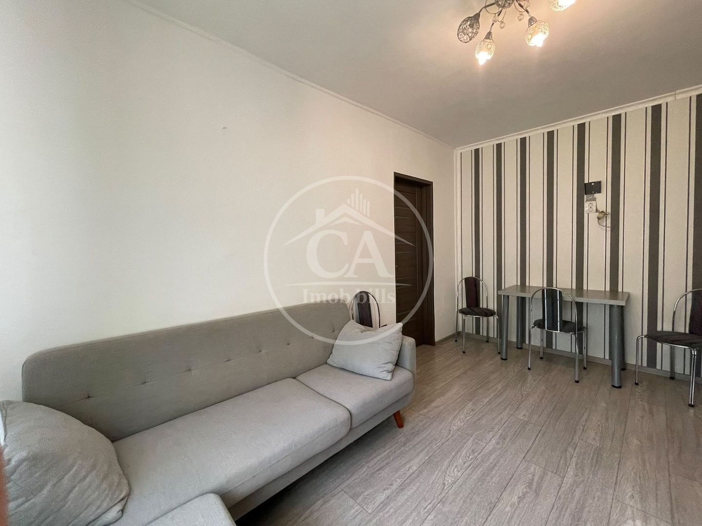 Apartament de vânzare cu 2 camere în zona Nufarul, Oradea - Poză 3