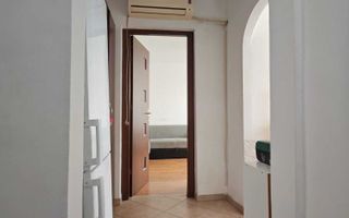 Apartament cu 2 camere, decomandat, Piata Sudului - Poză 2