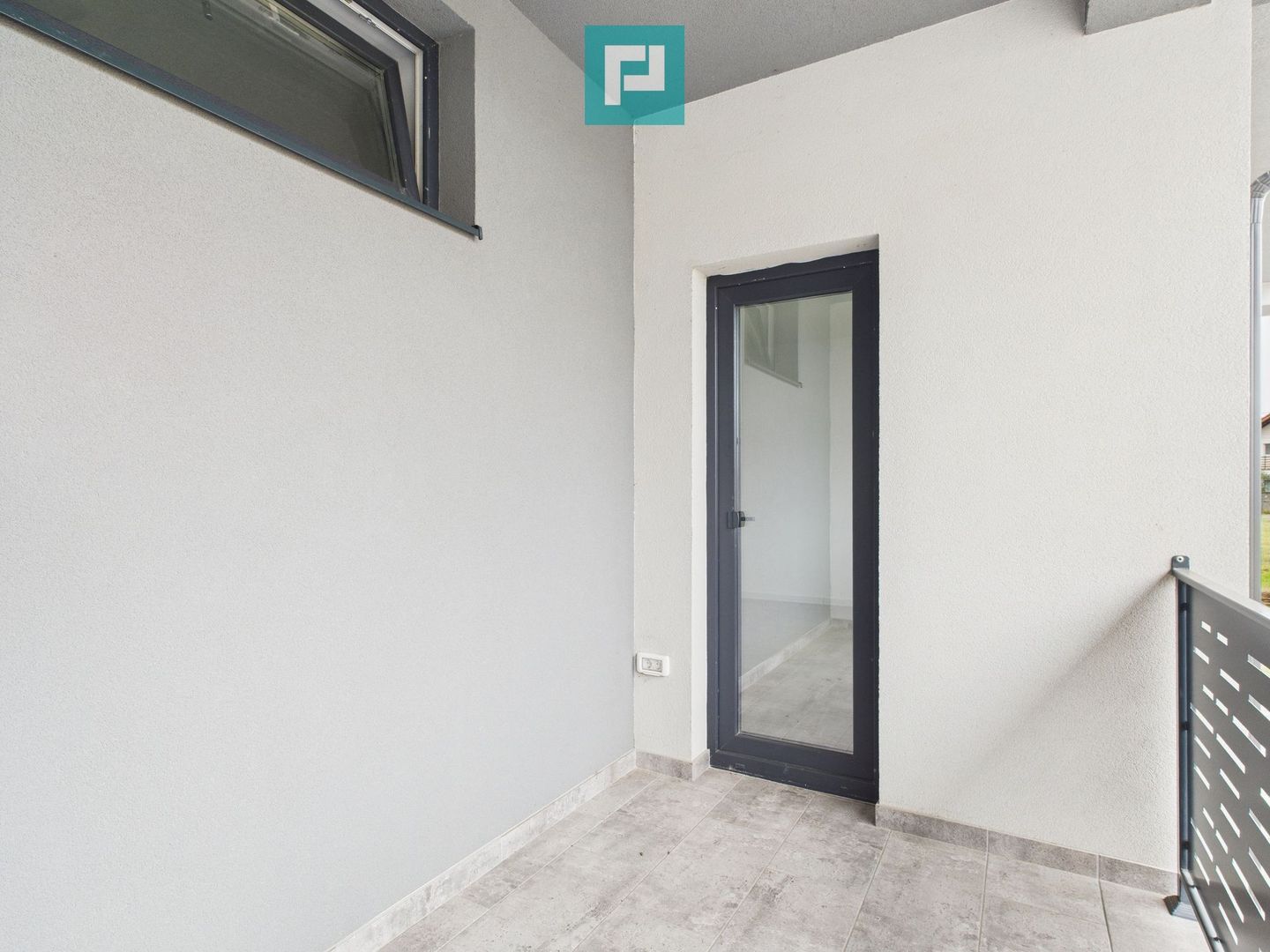 Apartament cu 2 camere, terasă generoasă – Moșnița - Poză 27