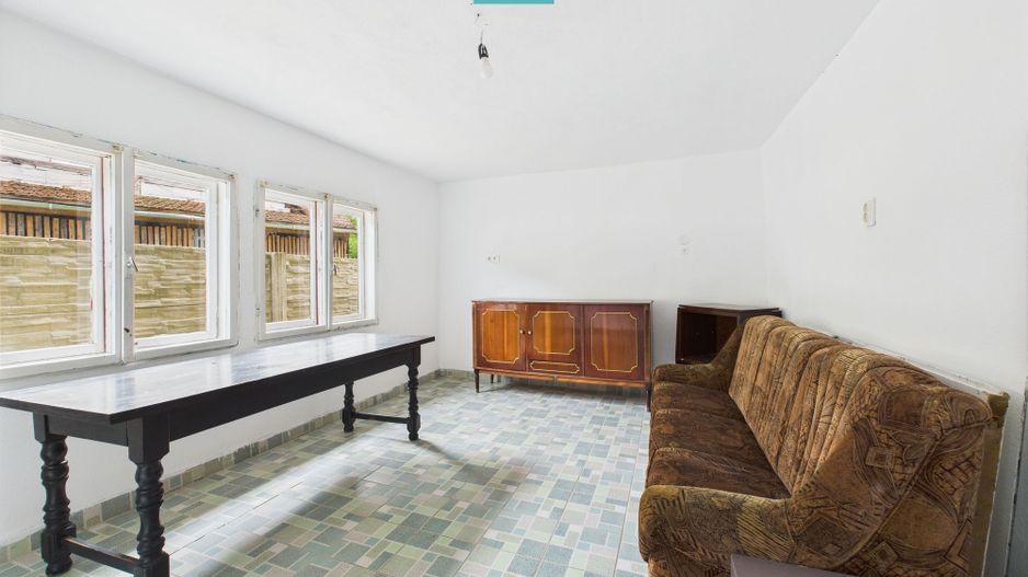 Casă în localitatea Gurahonț - Arad, teren 2914 mp - Poză 2