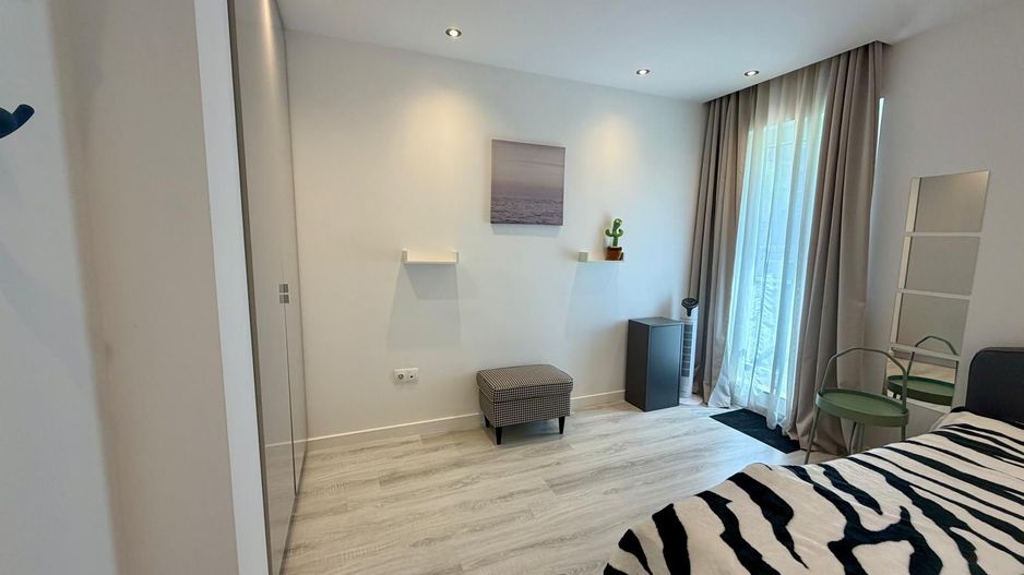 COSMOPOLIS - Apartament cu 3 camere si gradina, mobilat si utilat. - Poză 7