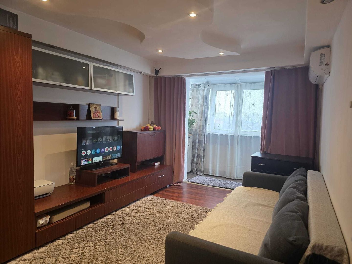 Apartament 2 camere. Bld. Brancoveanu, Huedin. Mobilat și utilat. Loc parcare, - Poză 1