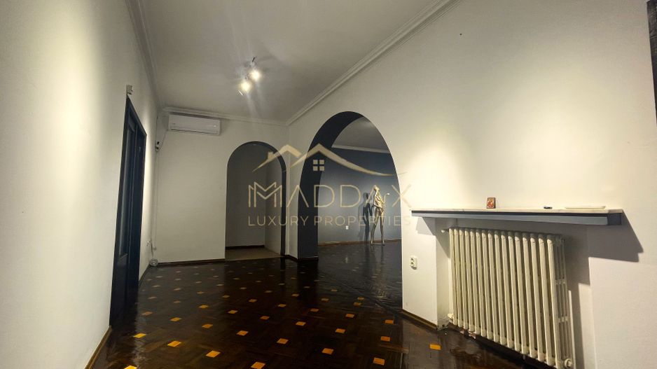 Apartament parter Piața Romană | 5 camere | Curte | 8 Locuri de Parcare - Poză 3