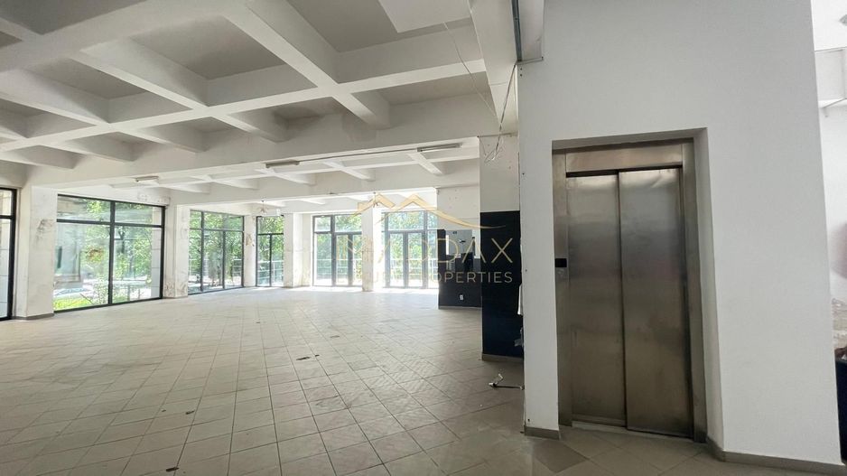 Centru comercial  Premiun / 2960mp // Giurgiu - Poză 17
