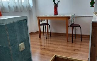 Garsonieră de vânzare în Cluj-Napoca, zona Mănăștur, Piața Flora - Poză 1