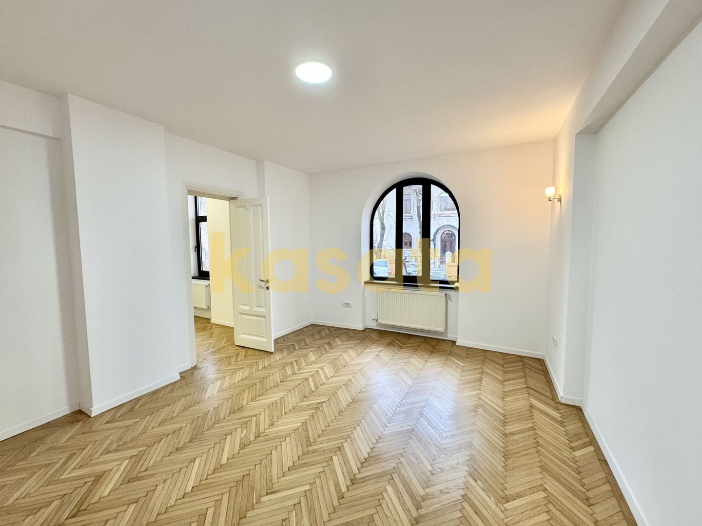 De închiriat vilă interbelică 360 mp | Birouri Dorobanți Capitale - Poză 2