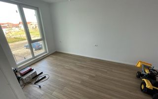 Gardina privata. Strada asfaltata. Pozitie excelenta. - Poză 4