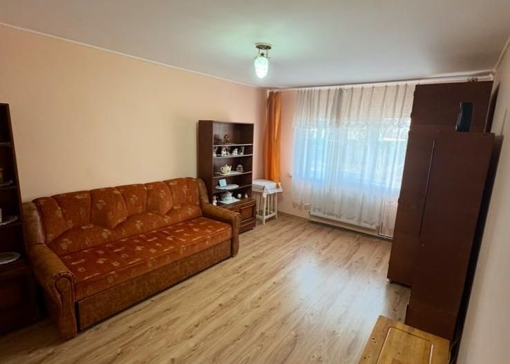 De Vânzare - Apartament 3 Camere, Strada Decebal - Poză 8