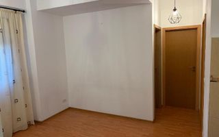 Apartament 3 camere Torontalului cu centrala - Poză 3