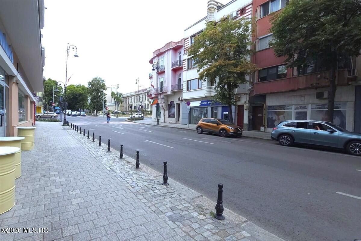 Centru - Bd Tomis 76, apartament cu 2 camere plus garsoniera separata! - Poză 38